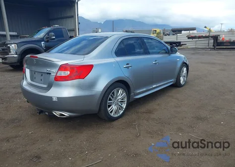 2011 Suzuki Kizashi Sport Sls из США, поврежденный, VIN JS2RF9A83B6110271